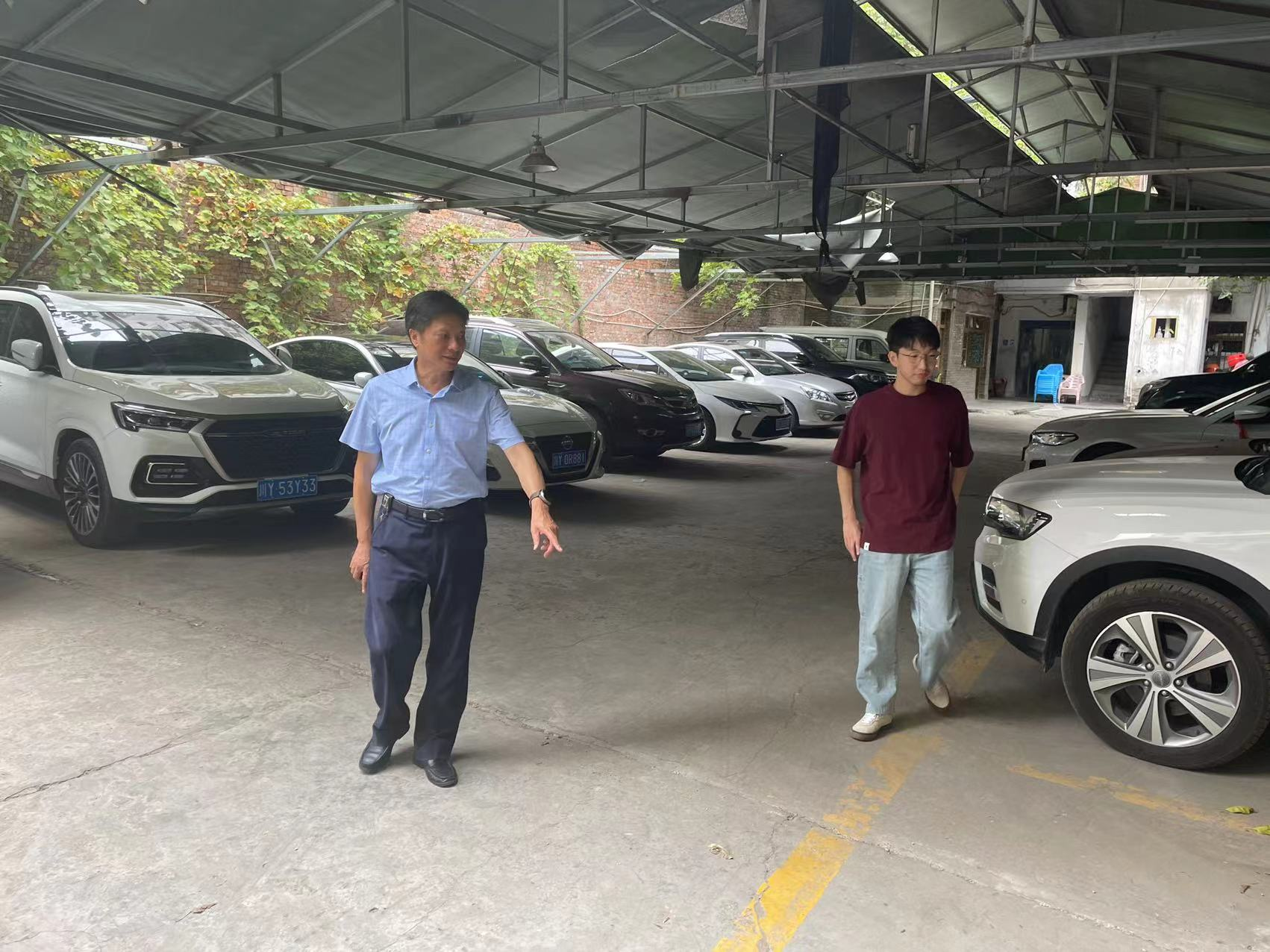 集團(tuán)黨委書(shū)記、董事長(zhǎng)許大政深入 “包保”社區(qū)開(kāi)展創(chuàng)文督導(dǎo)工作